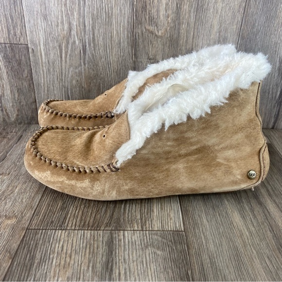 UGG Alena Brilliant Women’s 10 Chestnut Slippers Cozy Moccasin Suede  Warm - Picture 1 of 9